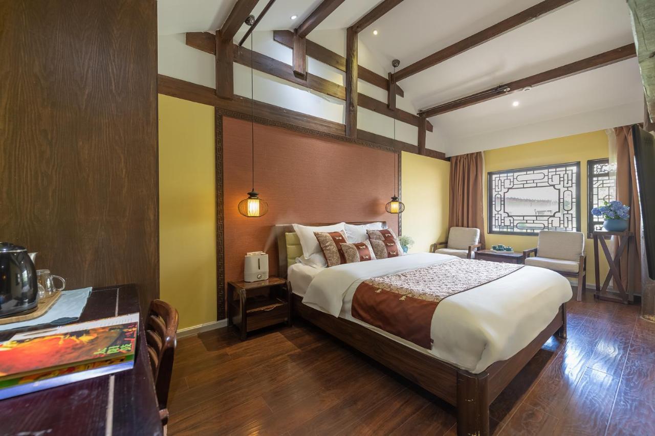 Lijiang Gui Yuan Tian Ju Guesthouse Extérieur photo