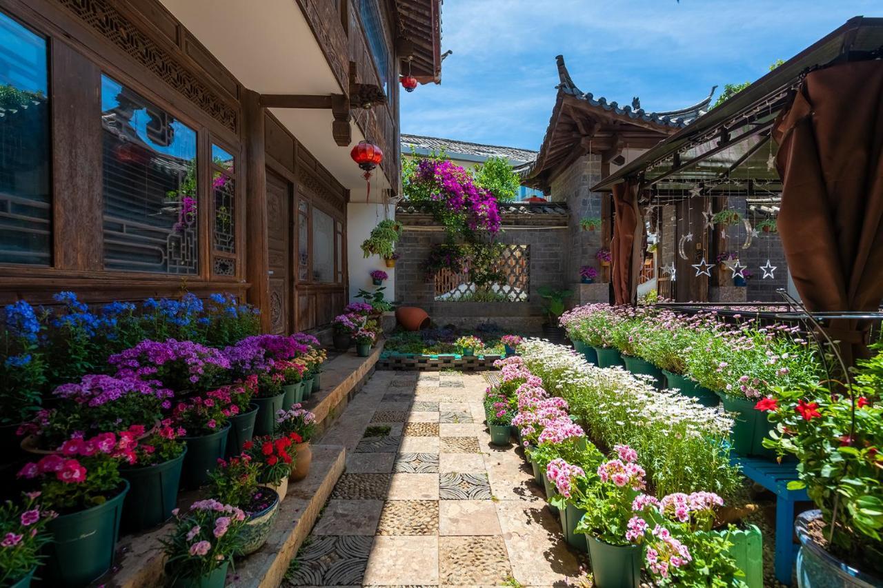 Lijiang Gui Yuan Tian Ju Guesthouse Extérieur photo